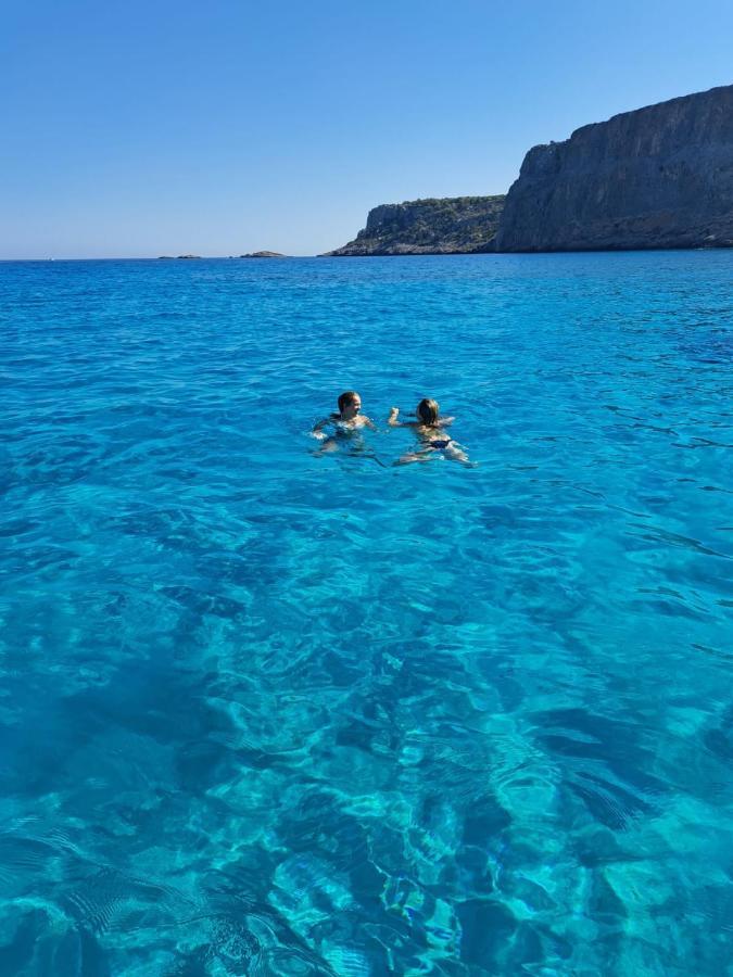 Vila Navarone Blu *
